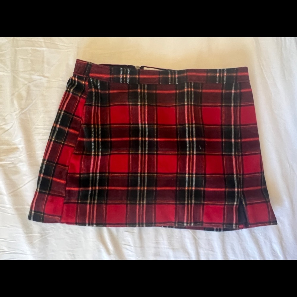 Hollister Red pleat mini skirt with slit